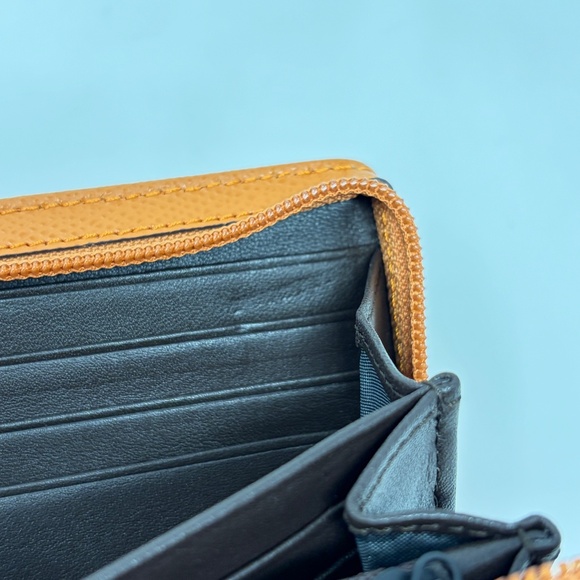 TUMI Dfo Horizon Zip Around Wallet Sunset Embossed - New with cosmetic defects - Picture 11 of 11